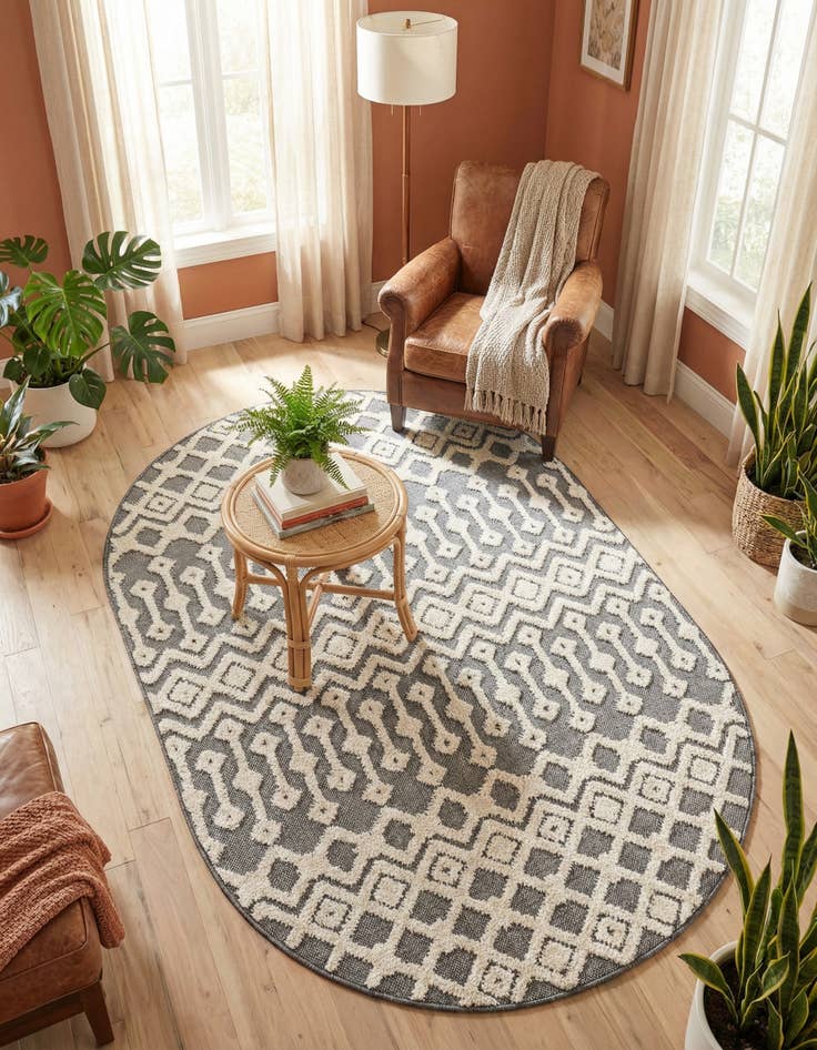 Detail image of 4' x 6' Arlo Oval Rug