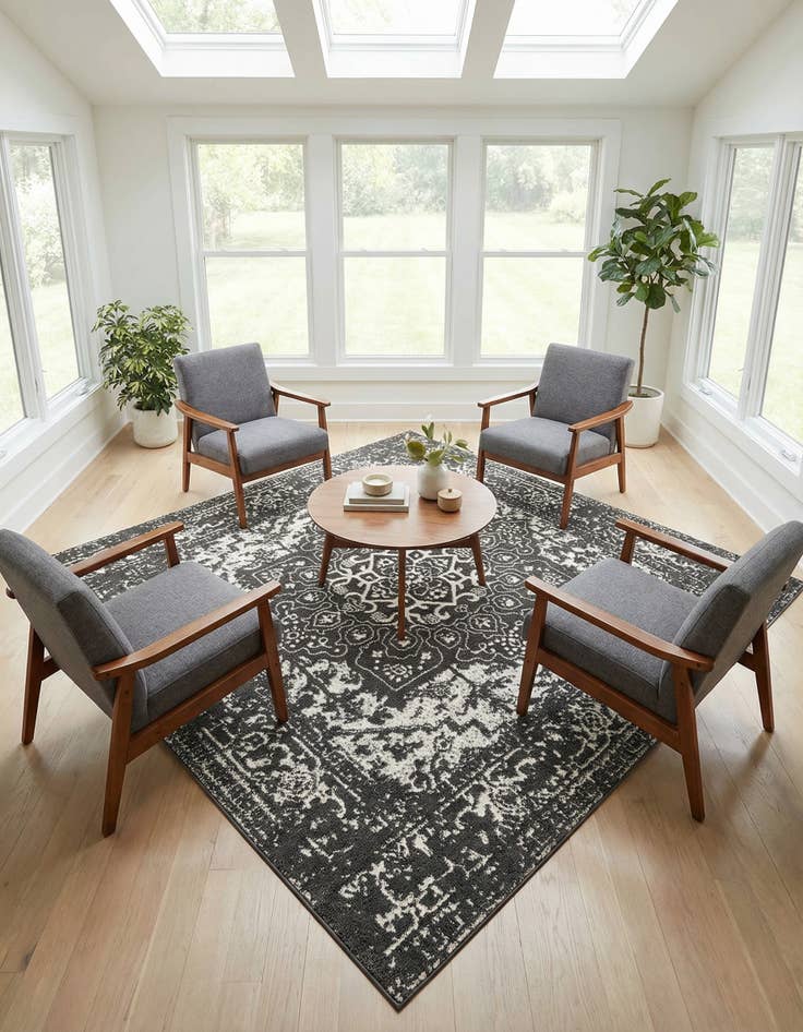 Detail image of 7' 10 x 7' 10 Arlington Square Rug