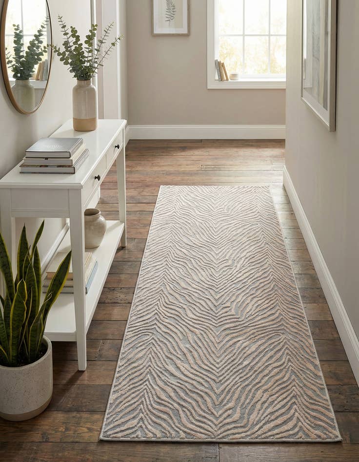 Detail image of 2' x 6' Finsbury Runner Rug