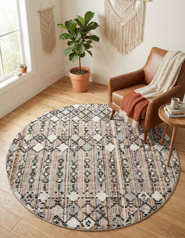 Detail image of 7' x 7' Cherokee Round Rug