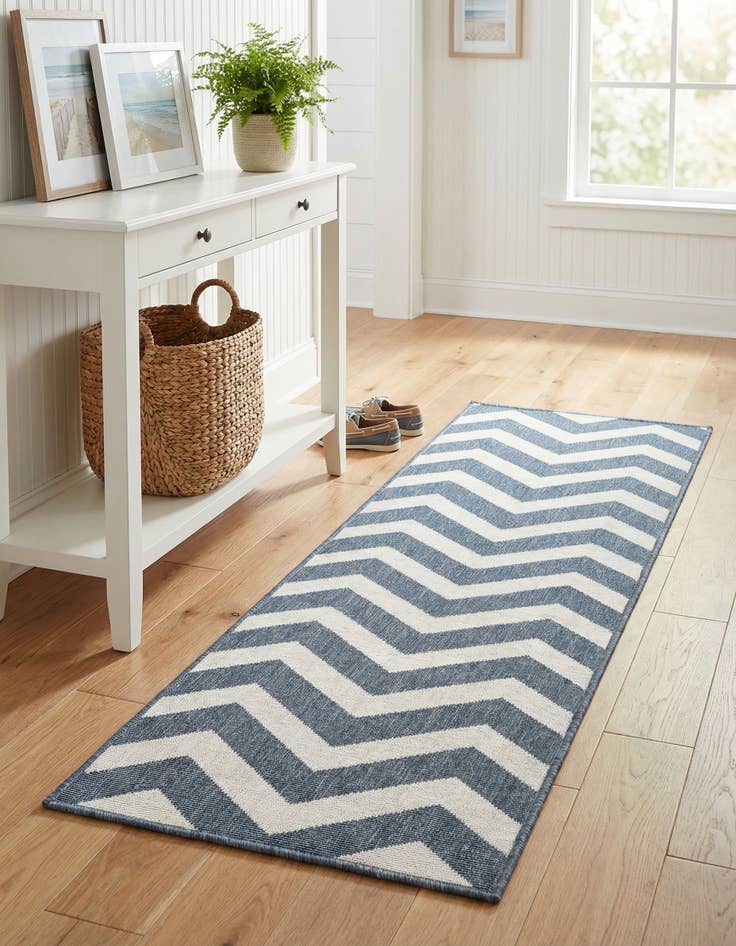 Detail image of 2' x 6' Washable Coastal Indoor / Outdoor Runner Rug