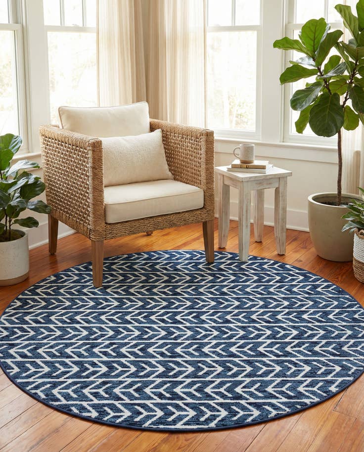 Detail image of 5' 3 x 5' 3 Easy-Clean Sabrina Soto Aston Indoor / Outdoor Round Rug