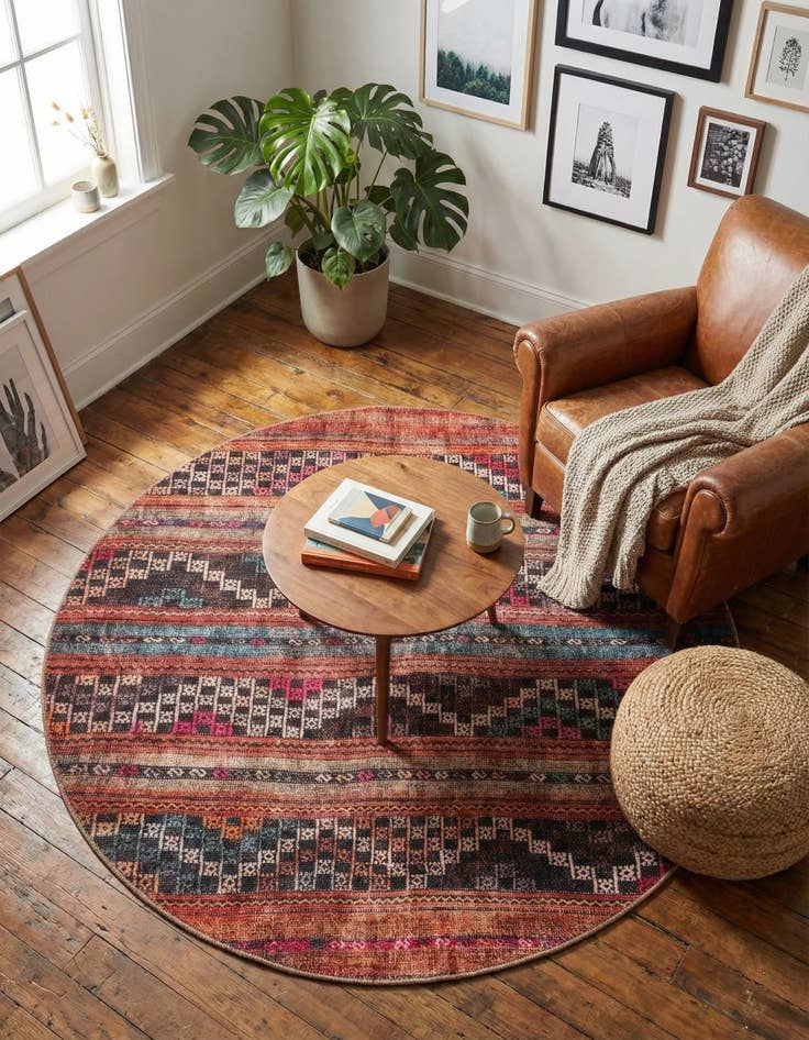 Detail image of 5' x 5' Timeless Round Rug