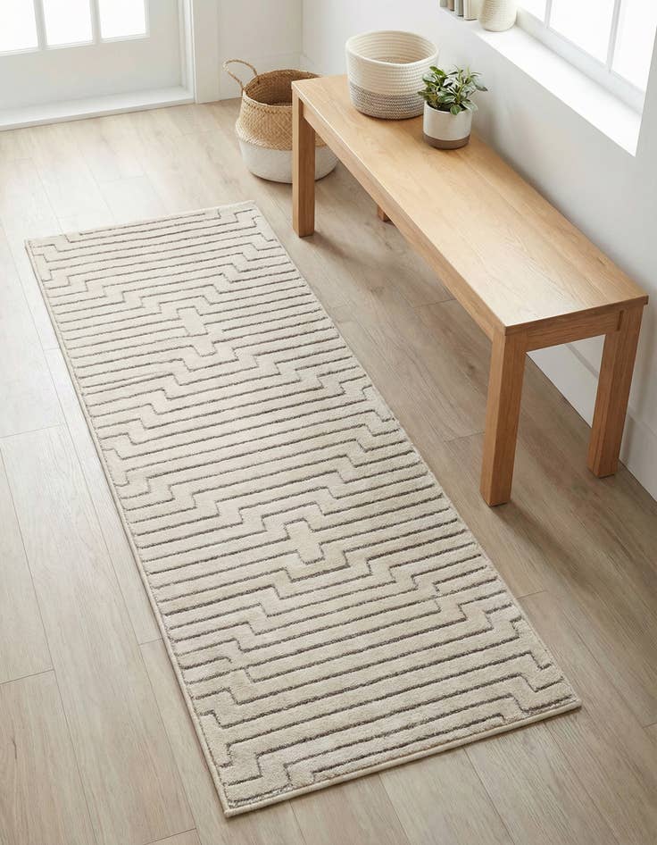 Detail image of 2' x 5' Vogue Geo Runner Rug