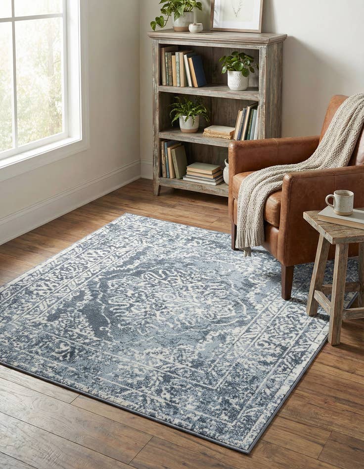 Detail image of 4' x 4' Oxford Square Rug