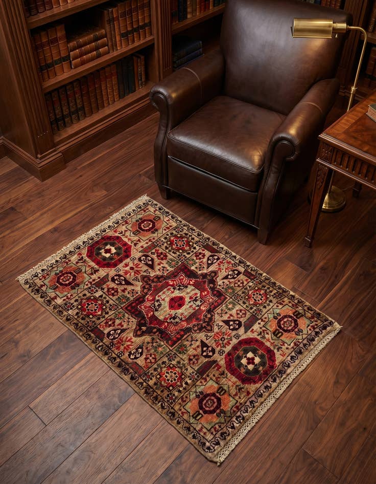 Detail image of 2' 2 x 3' 2 Hand Knotted Mamluk Ziegler Rug