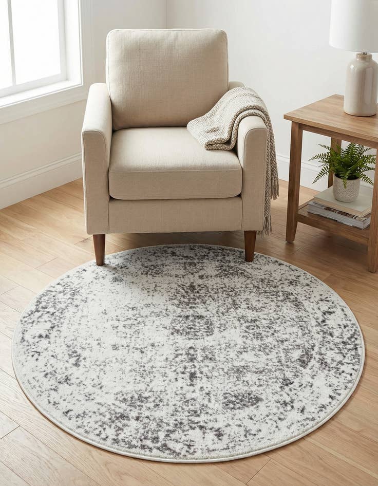 Detail image of 3' x 3' Monaco Round Rug
