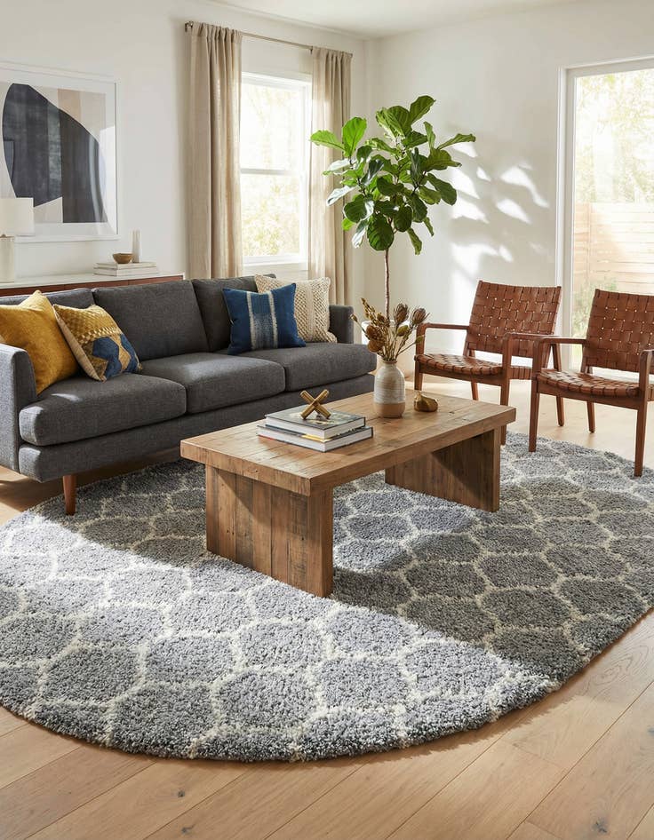 Detail image of 7' 10 x 10' Lattice Shag Oval Rug