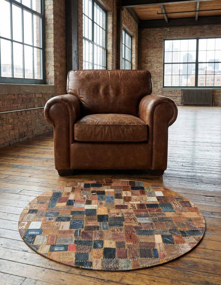 Detail image of 3' 1 x 3' 1 Jean Leather Tag Round Rug