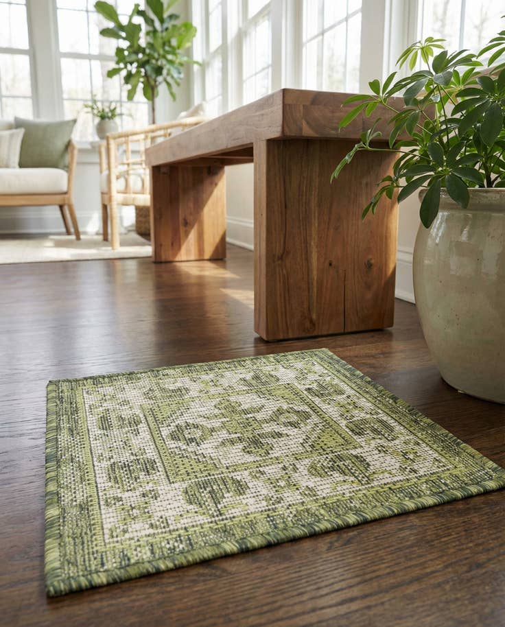 Detail image of 1' 4 x 1' 4 Easy-Clean Traditional Indoor / Outdoor Sample Rug