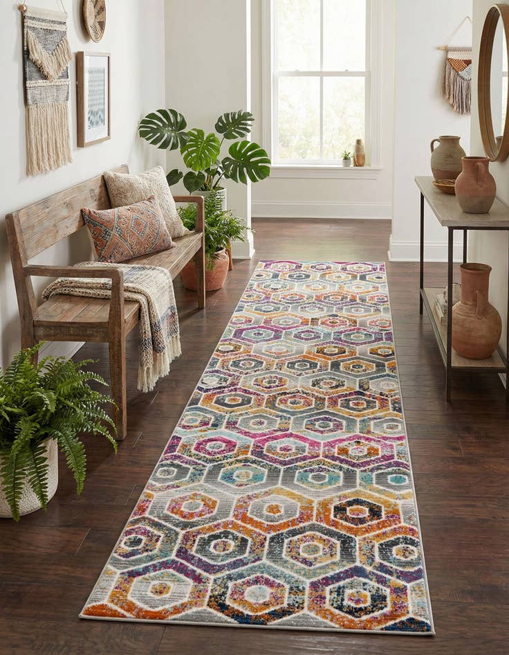 Detail image of 2' 7 x 9' 10 Malibu Runner Rug