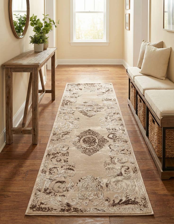 Detail image of 2' x 9' 10 Finsbury Runner Rug