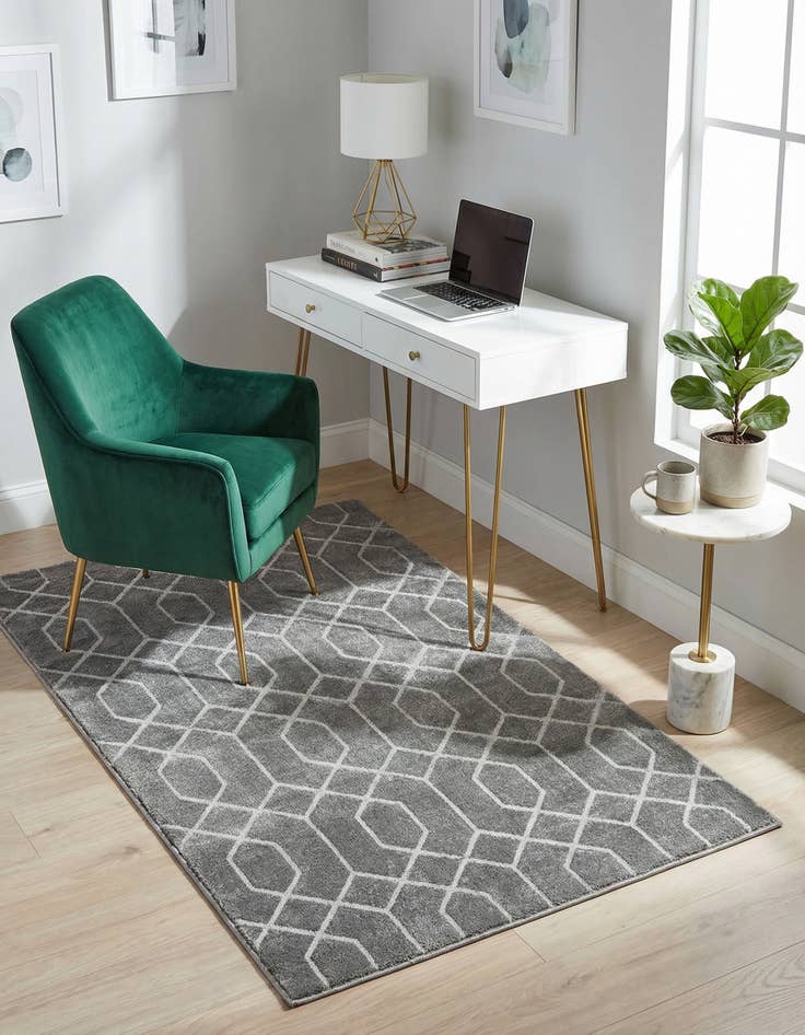 Detail image of 3' x 5' 3 Marilyn Monroe&trade; Glam Trellis Rug