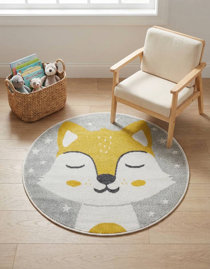 Detail image of 3' 3 x 3' 3 Fox Whimsy Kids Round Rug