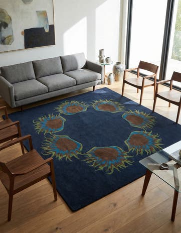 7' 6 x 7' 7 Luna Square Rug