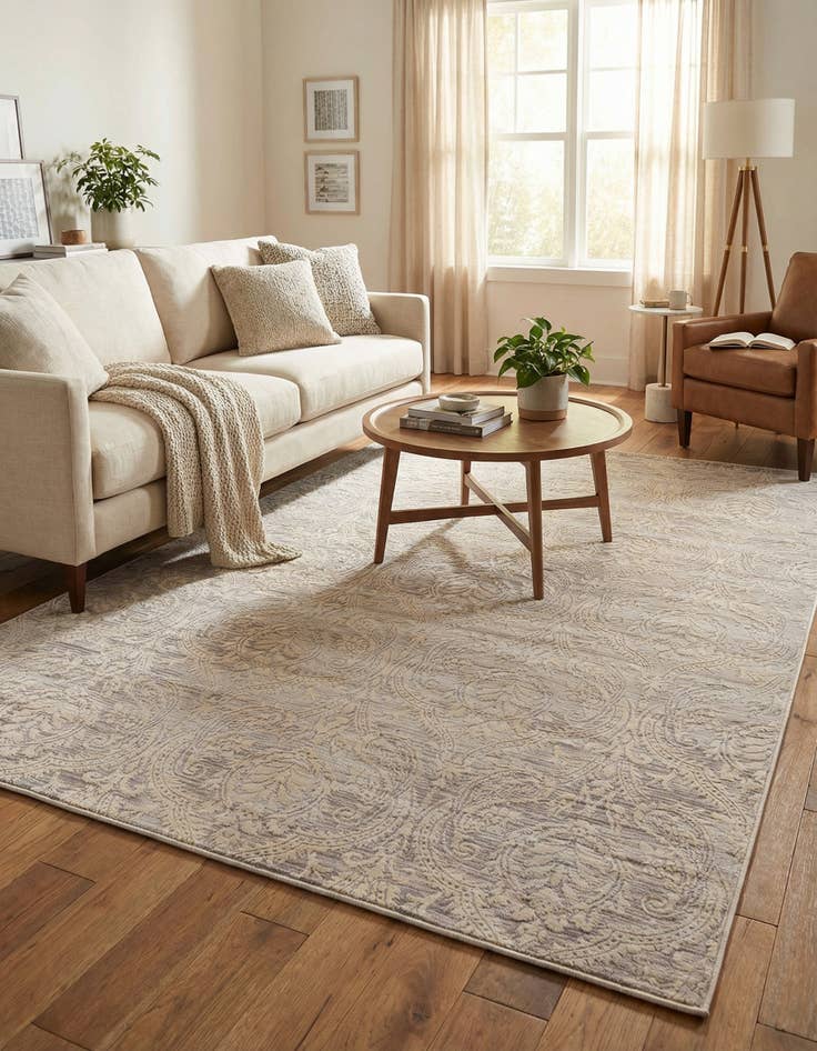 Detail image of 7' x 10' Victoria Rug