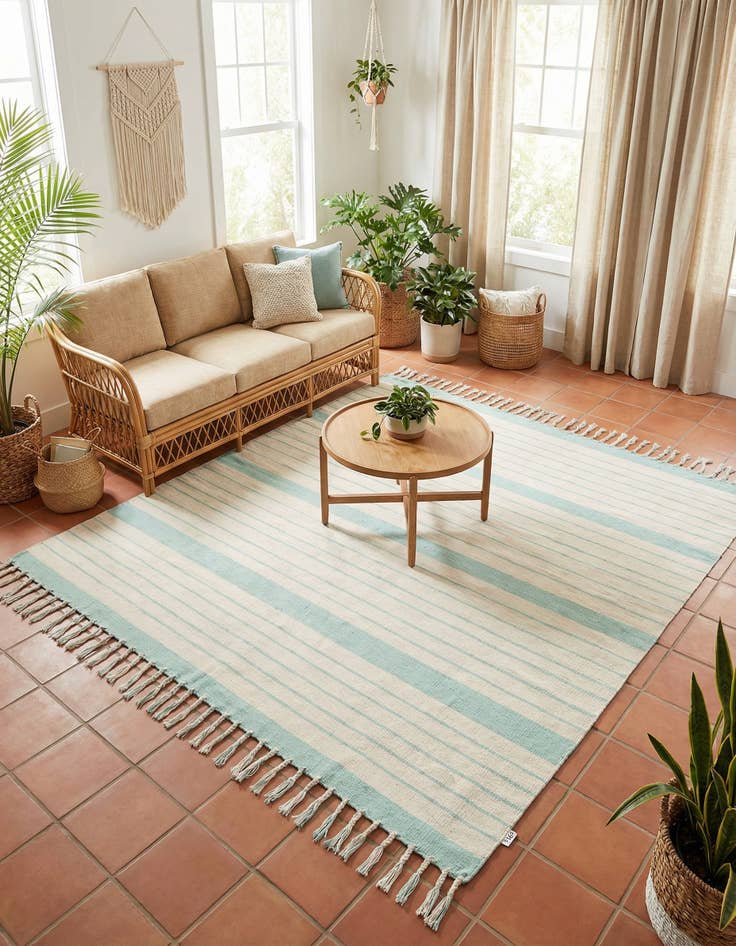 Detail image of 7' 1 x 7' 1  Hand Woven Chindi Cotton Square Rug