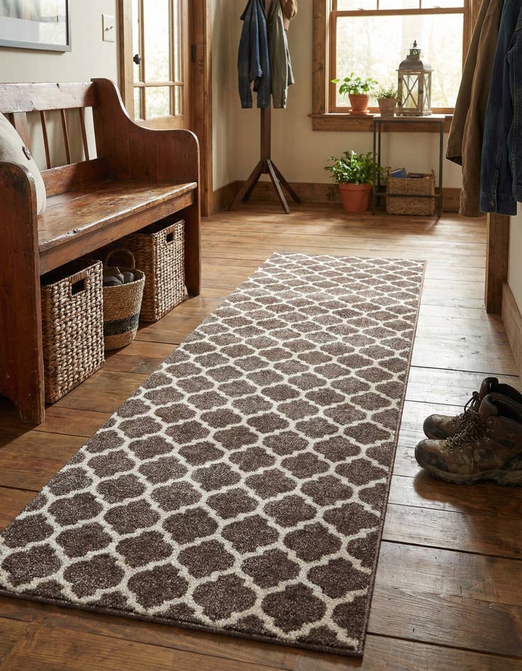 Detail image of 2' 7 x 10' Lattice Runner Rug