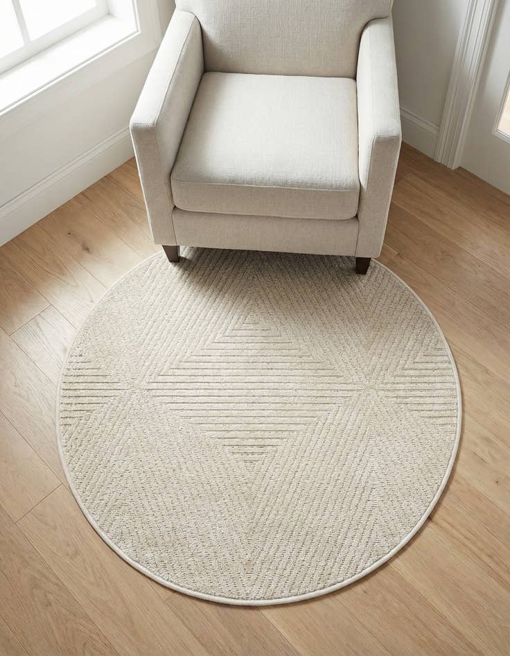 Detail image of 3' x 3' Washable Sabrina Soto Indoor / Outdoor Round Rug