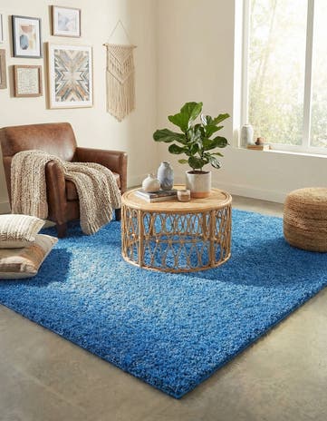 7' 10 x 7' 10 Solid Shag Square Rug