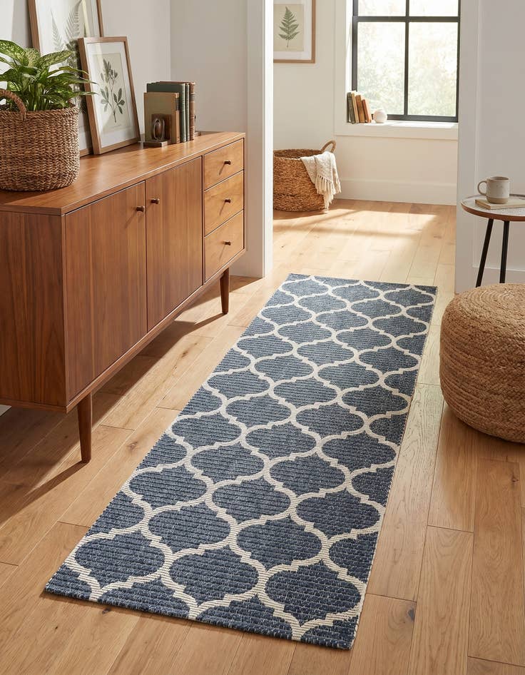 Detail image of 2' x 6' Georgia Runner Rug