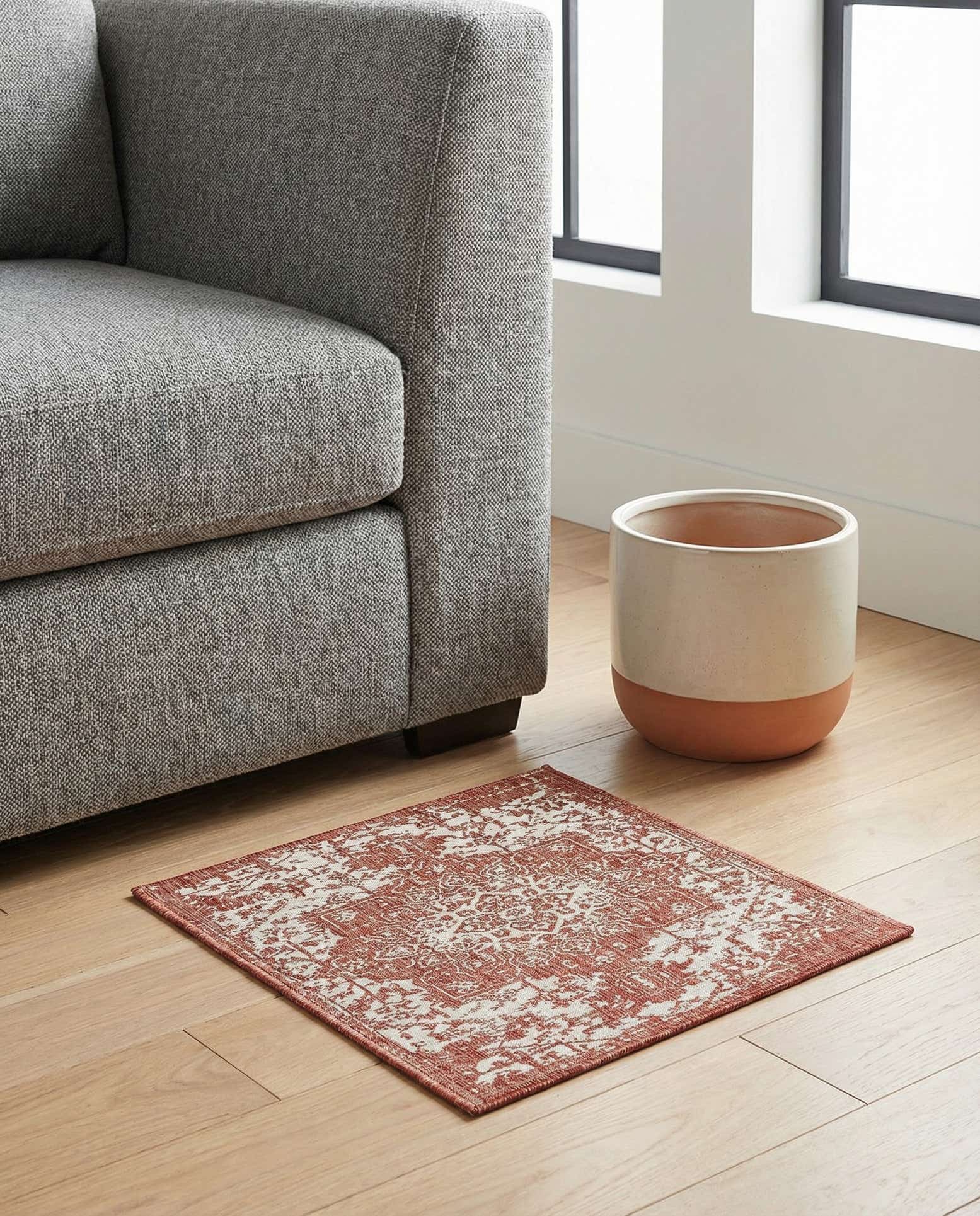 1' 4 x 1' 4 Easy-Clean Jill Zarin Dubai Indoor / Outdoor Sample Rug