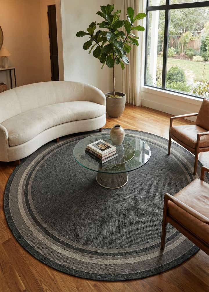 13' x 13' Easy-Clean Border Indoor / Outdoor Round Rug