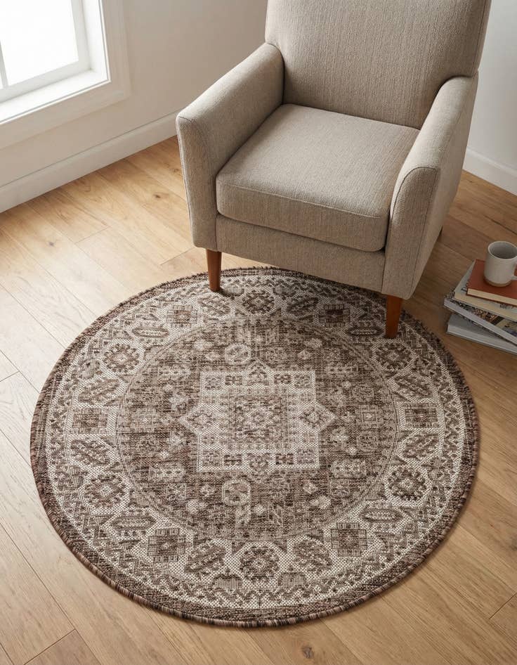 Detail image of 3' x 3' Easy-Clean Aztec Indoor / Outdoor Round Rug