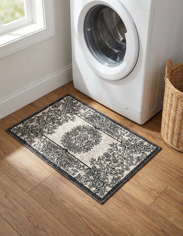 Detail image of 2' x 3' Eco Traditional Rug