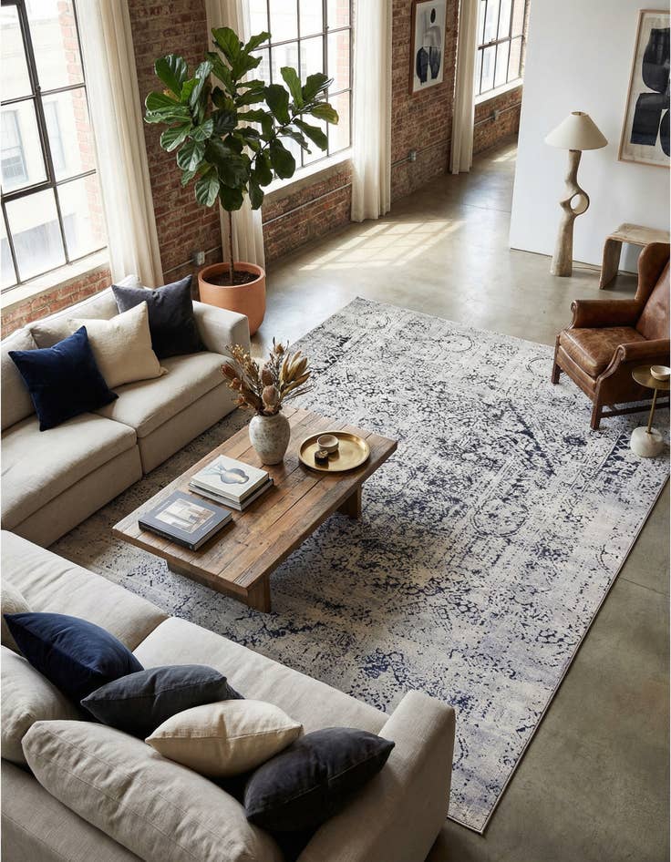 Detail image of 10' x 14' 5 Villa Rug