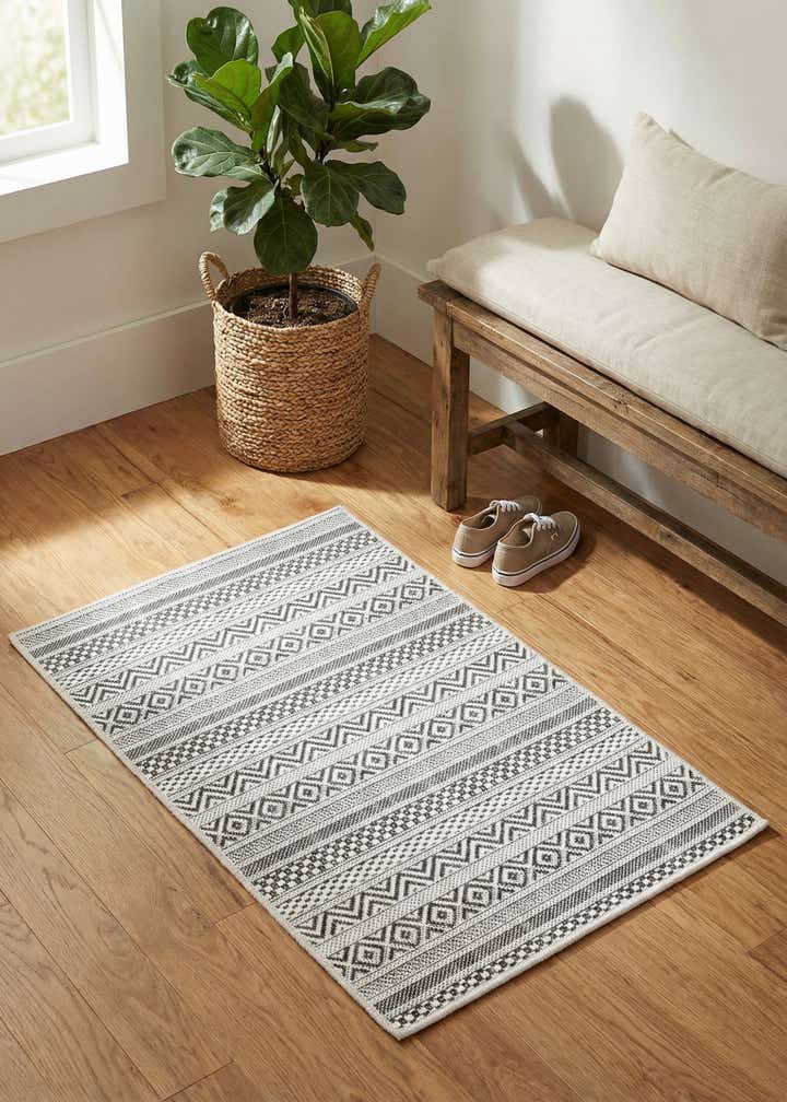 2' x 3' Easy-Clean Striped Indoor / Outdoor Rug