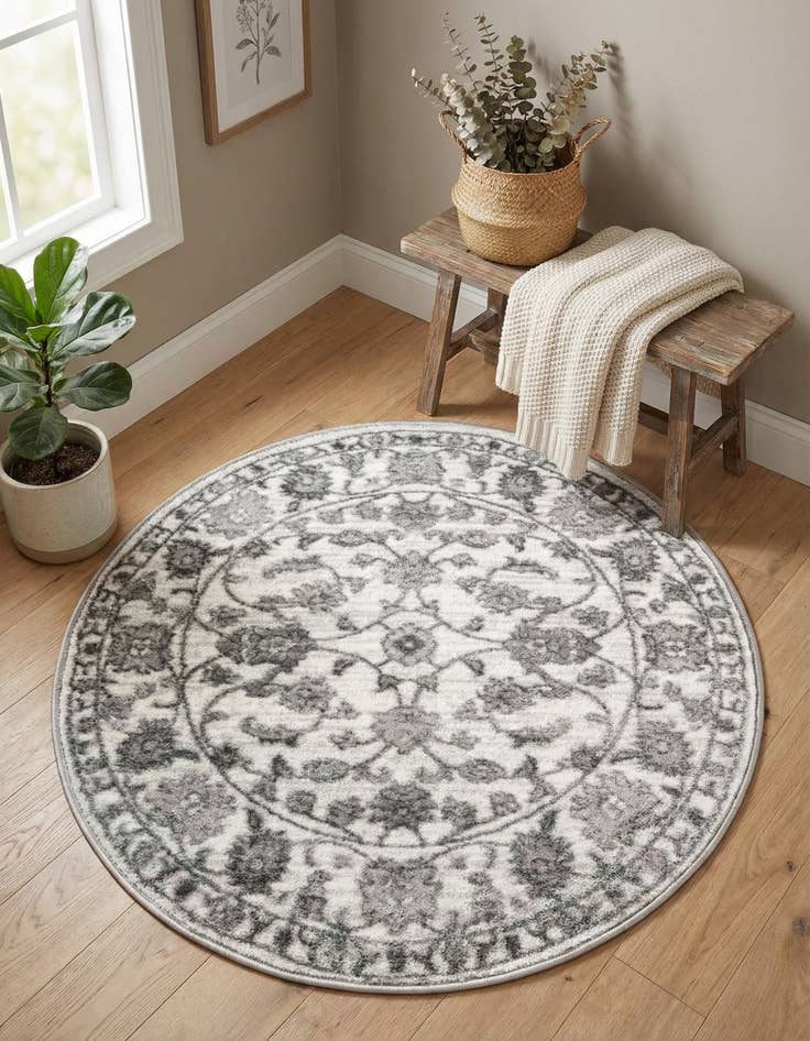 Detail image of 3' 3 x 3' 3 Boston Round Rug