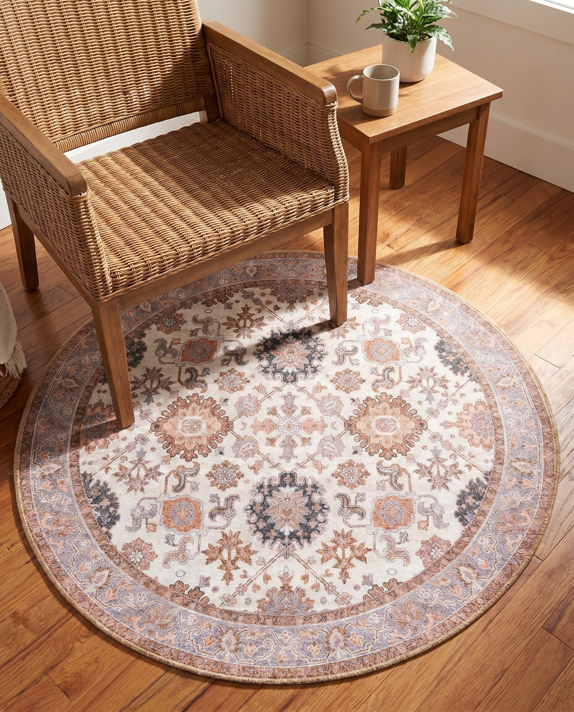 3' 6 x 3' 6 Washable Timeless Round Rug