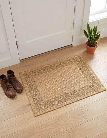 2' 2 x 3' Easy-Clean Border Indoor / Outdoor Rug