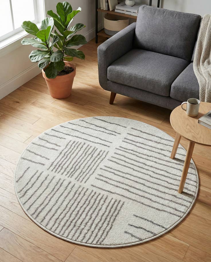 Detail image of 3' x 3' Hanahan Round Rug