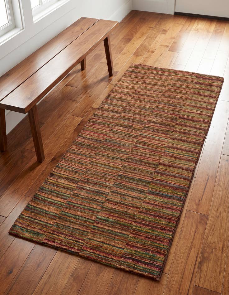 Detail image of 2' 5 x 4' 8 Hand Knotted Modern Ziegler Rug