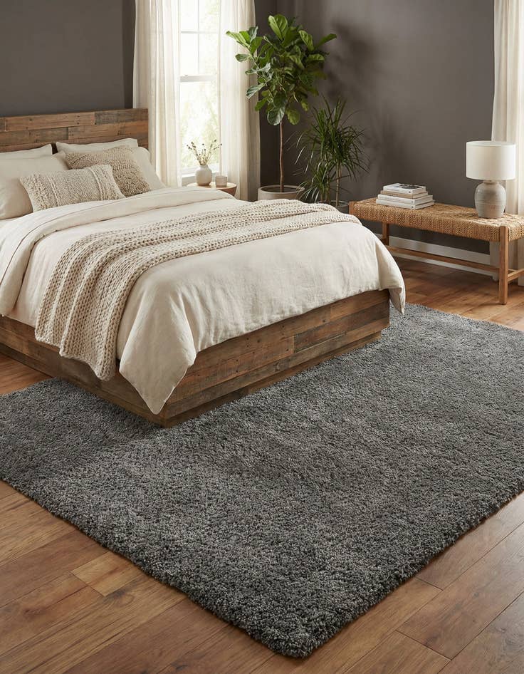 Detail image of 7' x 10' Soft Solid Shag Rug