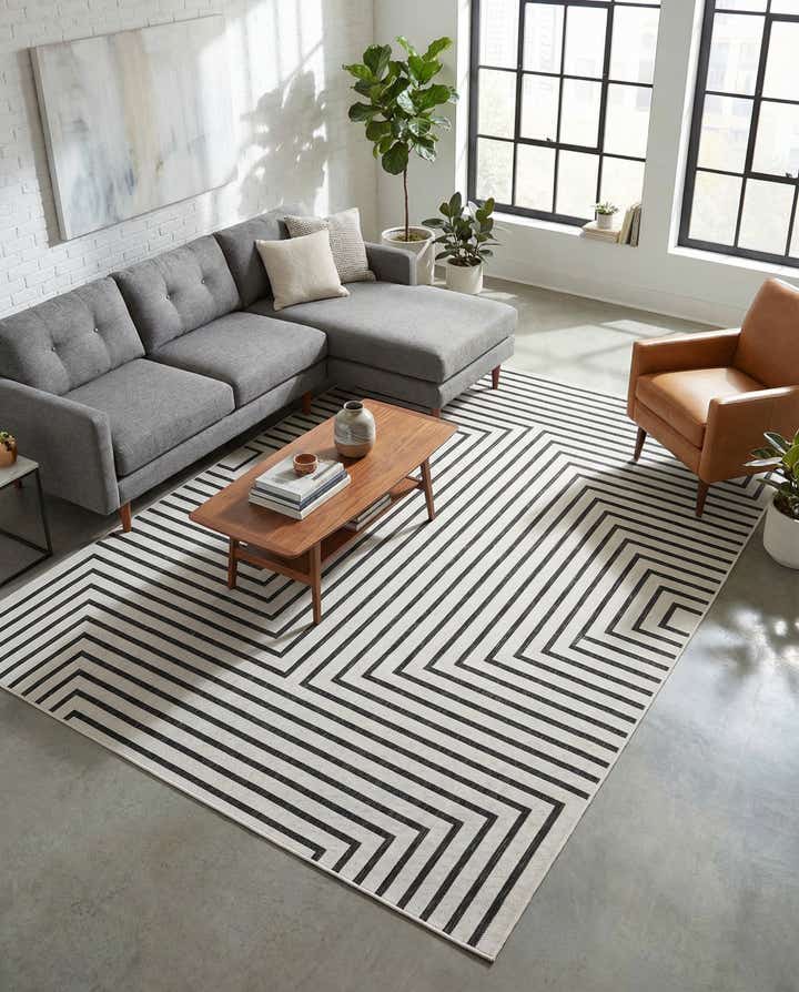 7' x 10' Easy-Clean Modern Indoor / Outdoor Rug