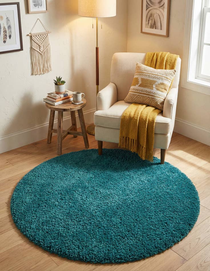 Detail image of 4' x 4' Solid Shag Round Rug