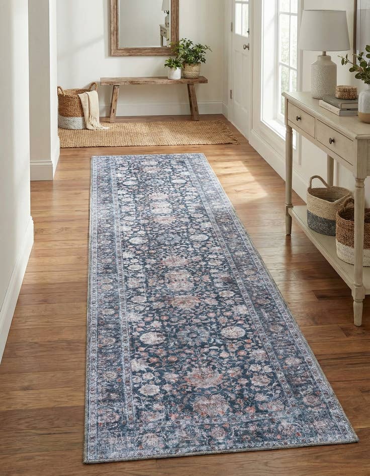 Detail image of 2' 7 x 10' Yara Runner Rug