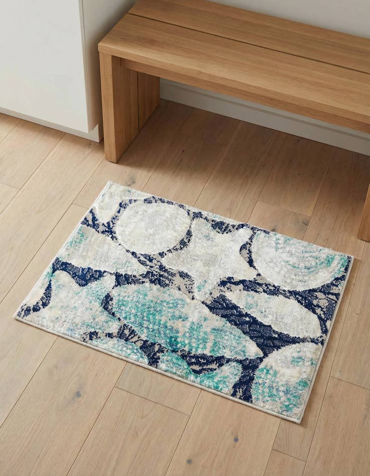 Detail image of 2' x 3' Ariel Rug