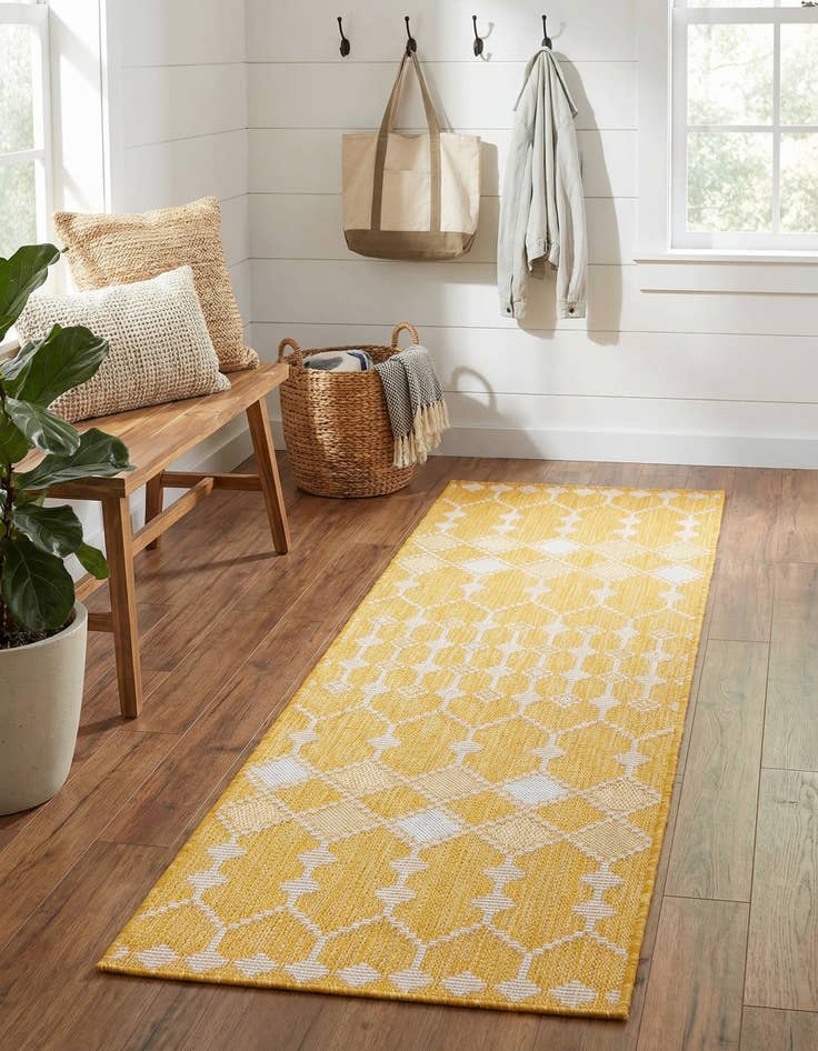 Detail image of  2' x 6'  Washable Lattice Indoor / Outdoor Runner Rug