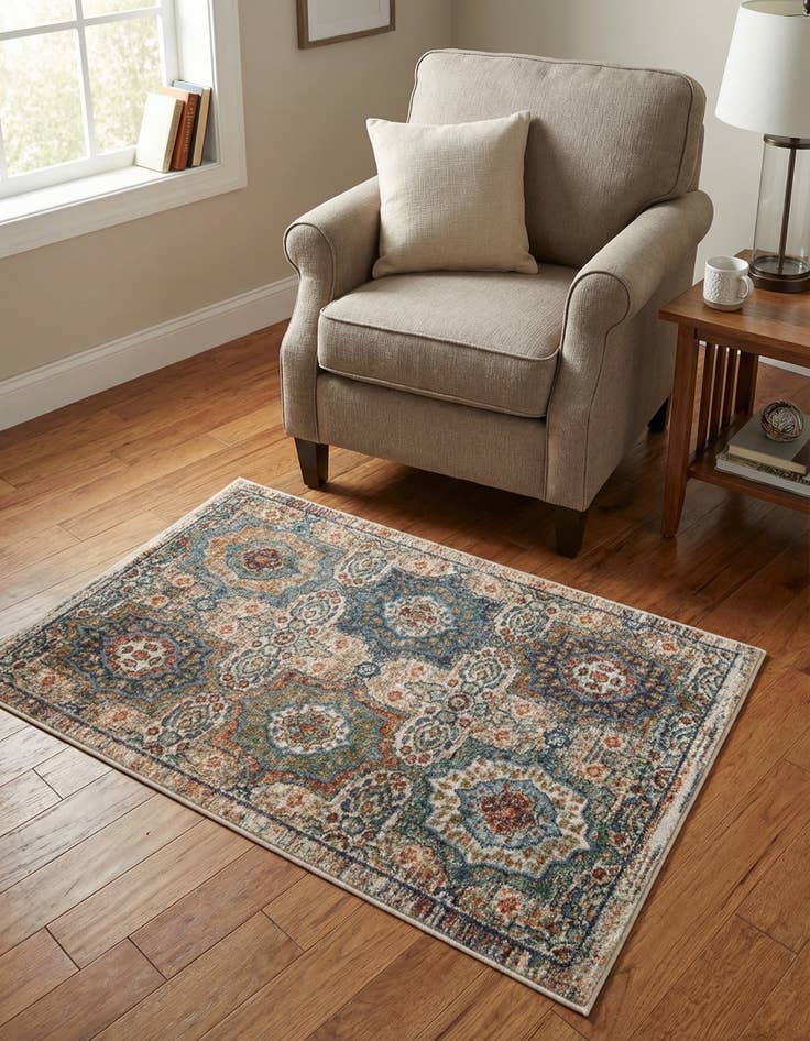 Detail image of 3' 3 x 5' 3 Isabella Rug