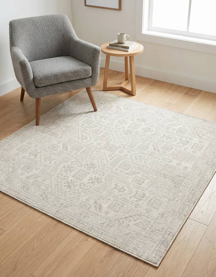 Detail image of 5' 3 x 5' 3 Washable Aztec Indoor / Outdoor Square Rug