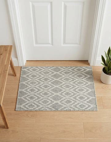 2' x 3' Easy-Clean Jill Zarin Turks and Caicos Indoor / Outdoor Rug