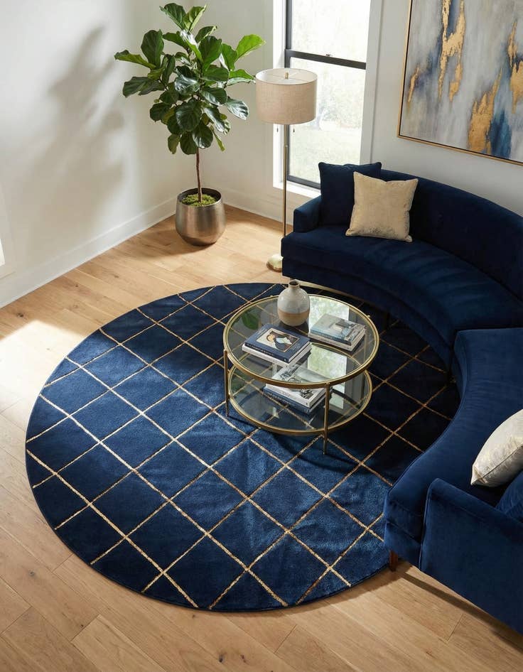 Detail image of 7' 10 x 7' 10 Vogue Geo Round Rug