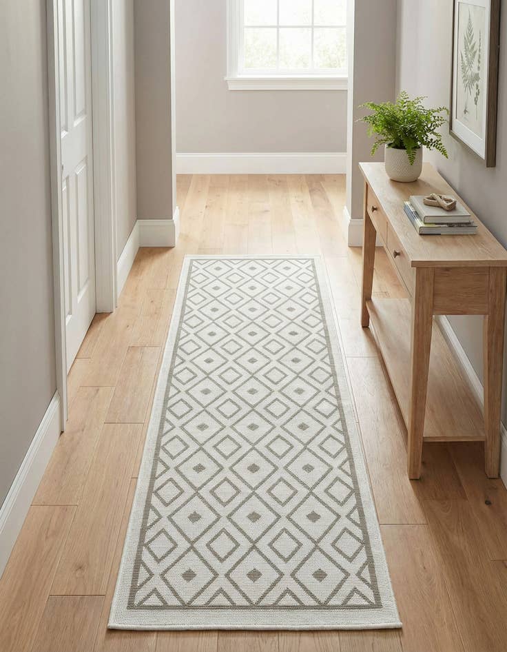 Detail image of 2' x 6' Washable Lattice Indoor / Outdoor Runner Rug