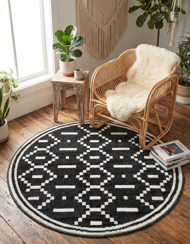 Detail image of 4' x 4' Oslo Round Rug