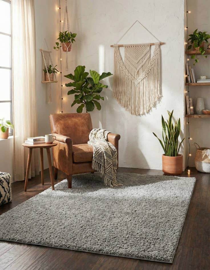 Detail image of 4' x 6' Studio Solid Shag Rug