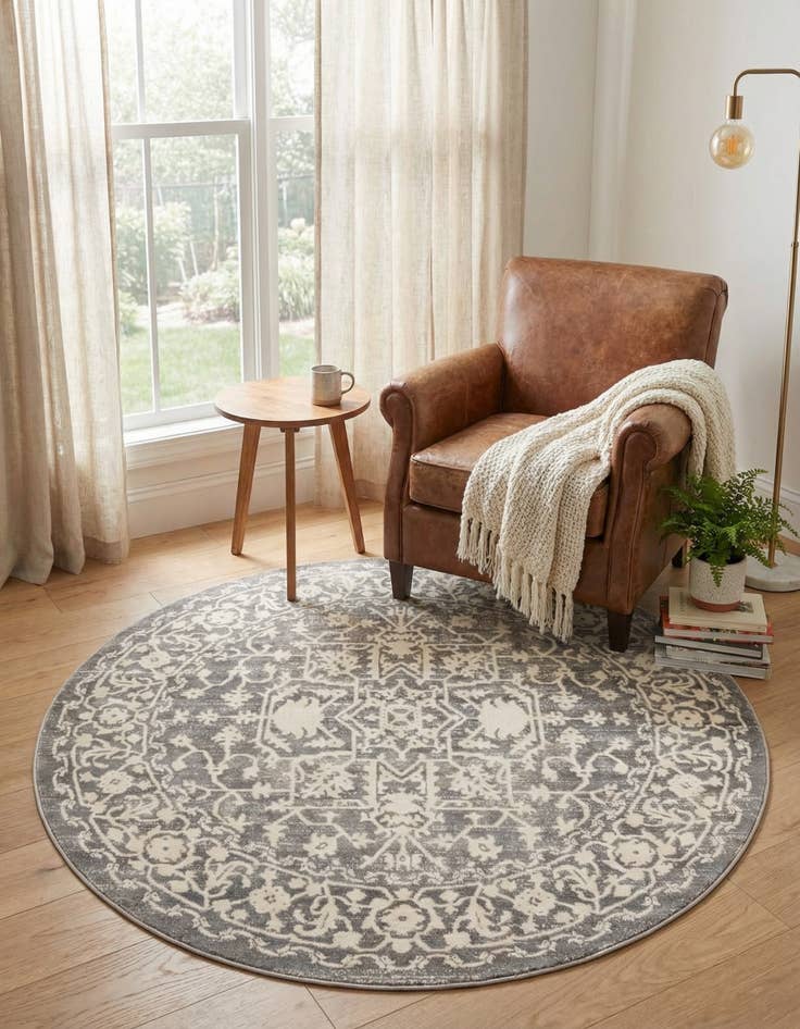 Detail image of 5' x 5' New Vintage Round Rug